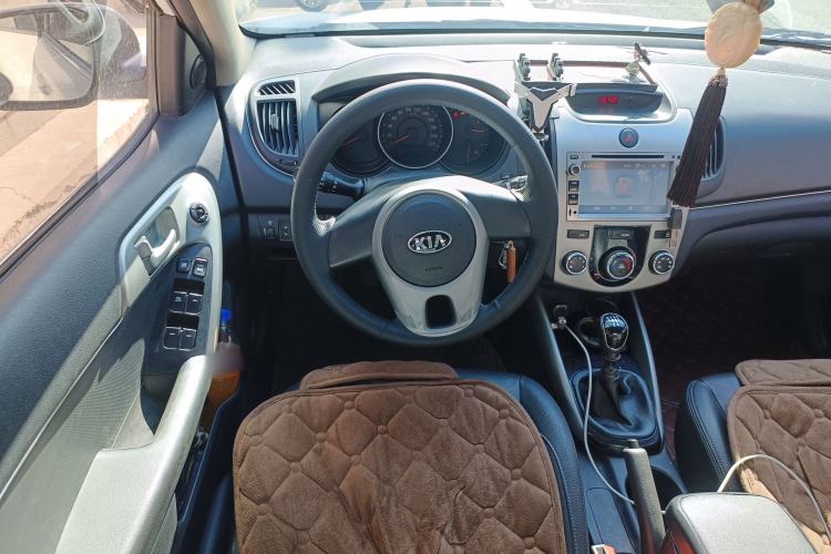 Used Kia Forte 2014 1.6L MT GL Steering Wheel