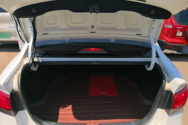Used Kia Forte 2014 1.6L MT GL Trunk