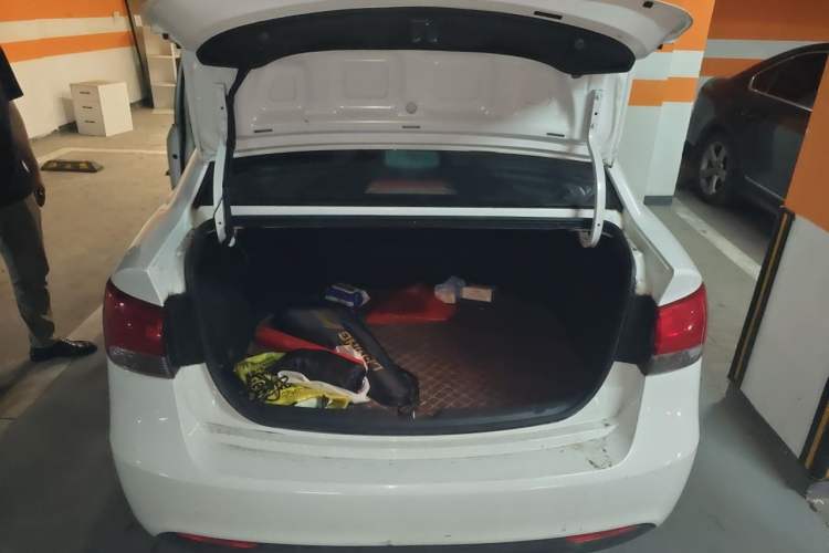 Used Kia Forte 2014 1.6L MT GL Trunk