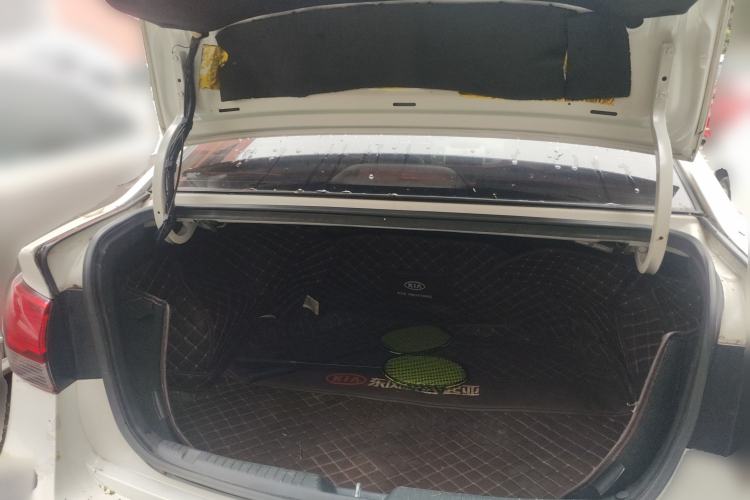 Used Kia Forte 2014 1.6L MT GL Trunk
