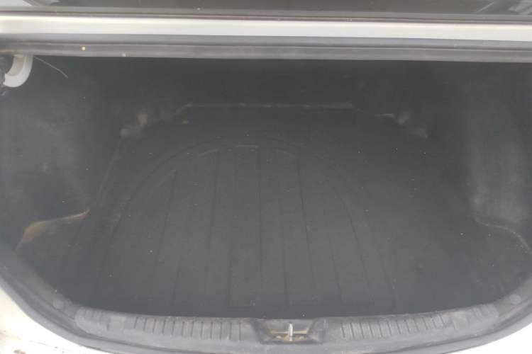 Used Kia Forte 2014 1.6L MT GL Trunk