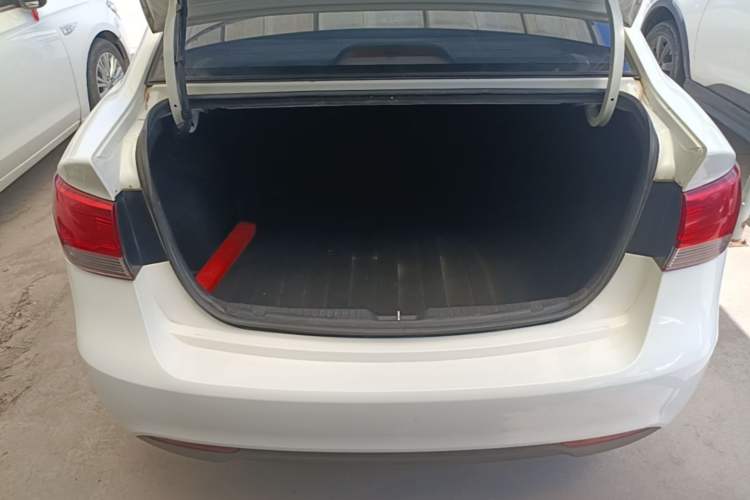 Used Kia Forte 2014 1.6L MT GL Trunk
