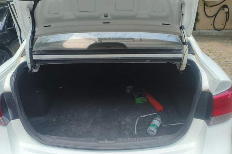 Used Kia Forte 2014 1.6L AT GLS Trunk