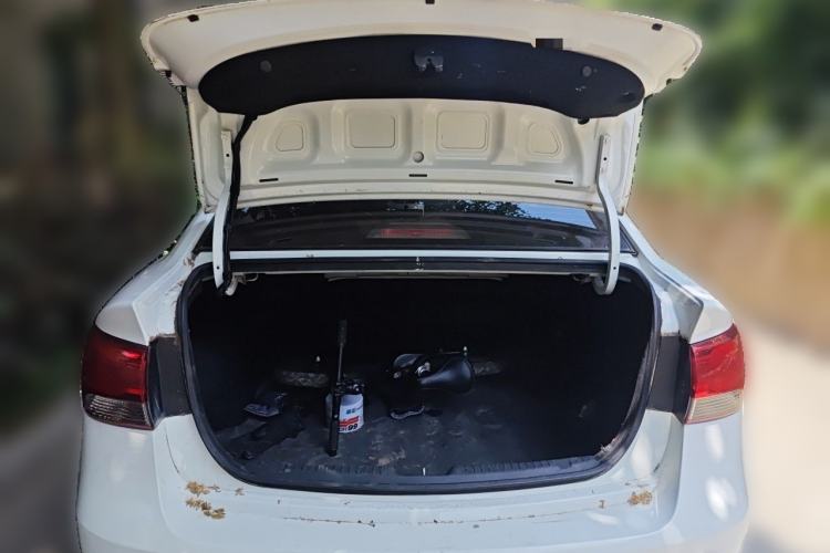 Used Kia Forte 2014 1.6L MT GL Trunk