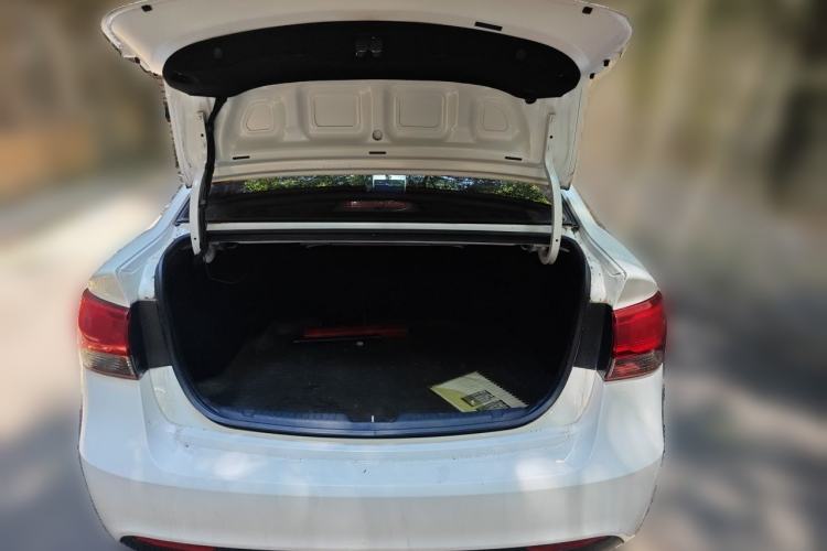 Used Kia Forte 2014 1.6L MT GL Trunk
