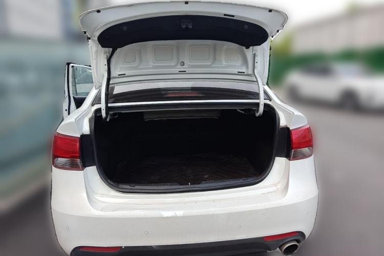 Used Kia Forte 2014 1.6L MT GLS Trunk