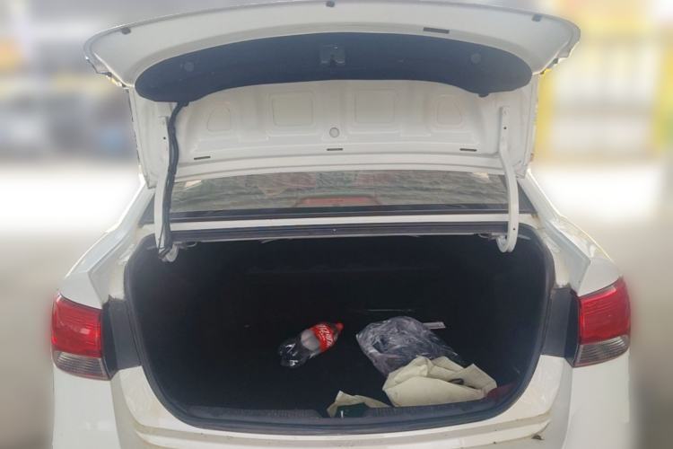 Used Kia Forte 2014 1.6L MT GL Trunk