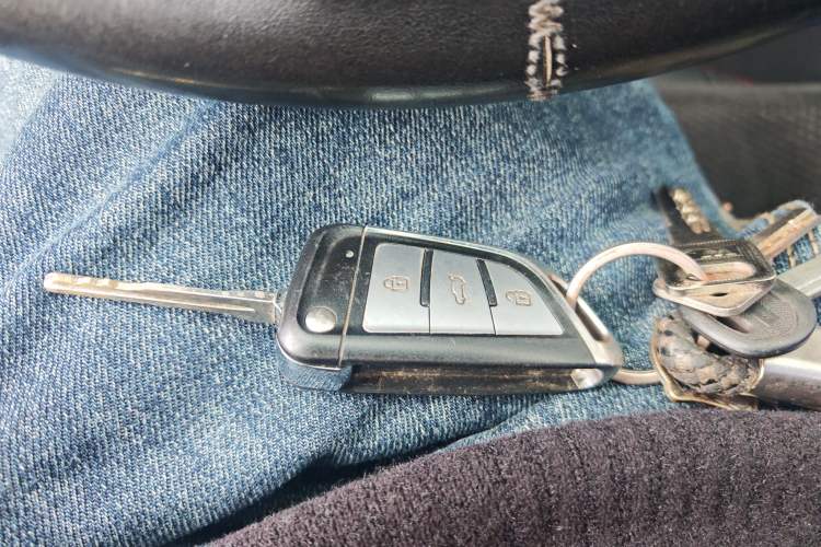 Used Kia Forte 2014 1.6L MT GL Vehicle Key