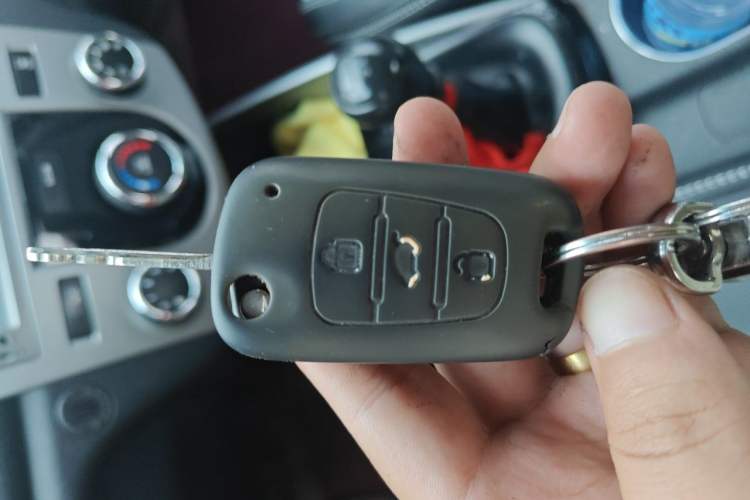 Used Kia Forte 2014 1.6L MT GLS Vehicle Key