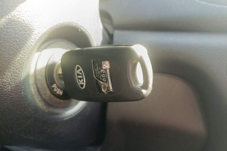 Used Kia Forte 2014 1.6L AT GL Vehicle Key