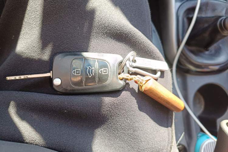 Used Kia Forte 2014 1.6L MT GL Vehicle Key