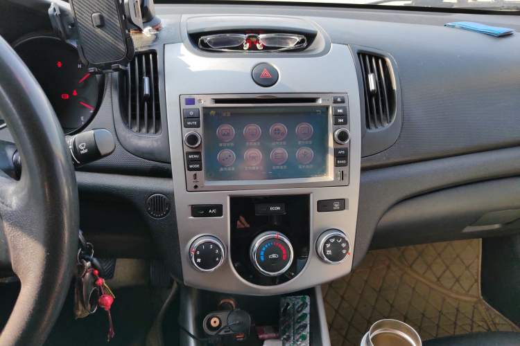 Used Kia Forte 2016 1.6L MT GL Audio And AC Panel