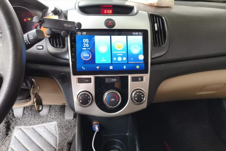 Used Kia Forte 2016 1.6L MT GL Audio And AC Panel