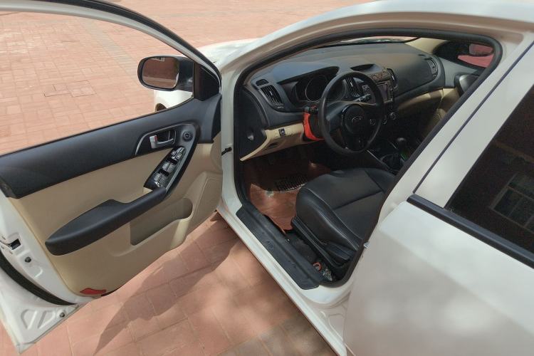Used Kia Forte 2016 1.6L MT GL Driver Seat