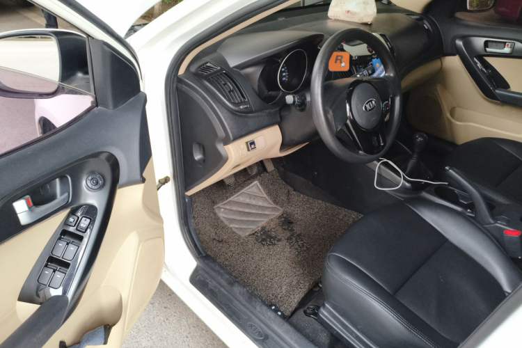 Used Kia Forte 2016 1.6L MT GL Driver Seat