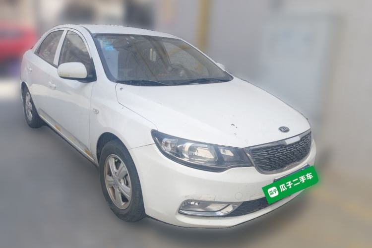Used Kia Forte 2016 1.6L MT GL Front Right 45 Deg