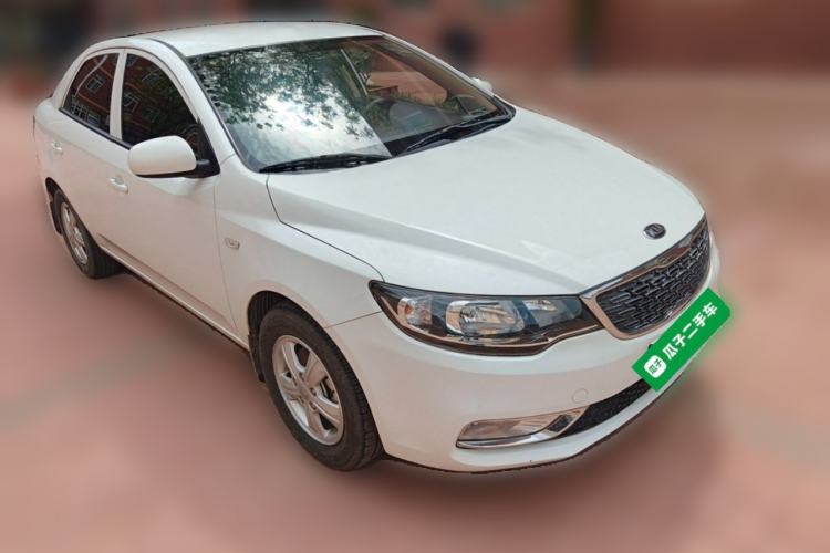 Used Kia Forte 2016 1.6L MT GL Front Right 45 Deg
