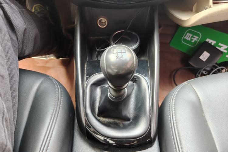 Used Kia Forte 2016 1.6L MT GL Gear Lever