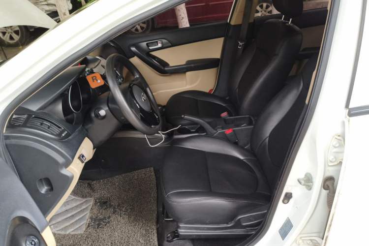 Used Kia Forte 2016 1.6L MT GL Left Front Seat