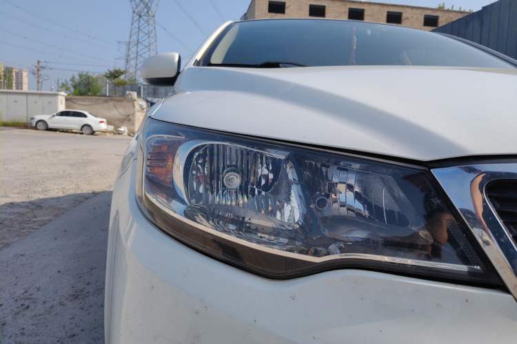 Used Kia Forte 2016 1.6L MT GL Right Front Headlight