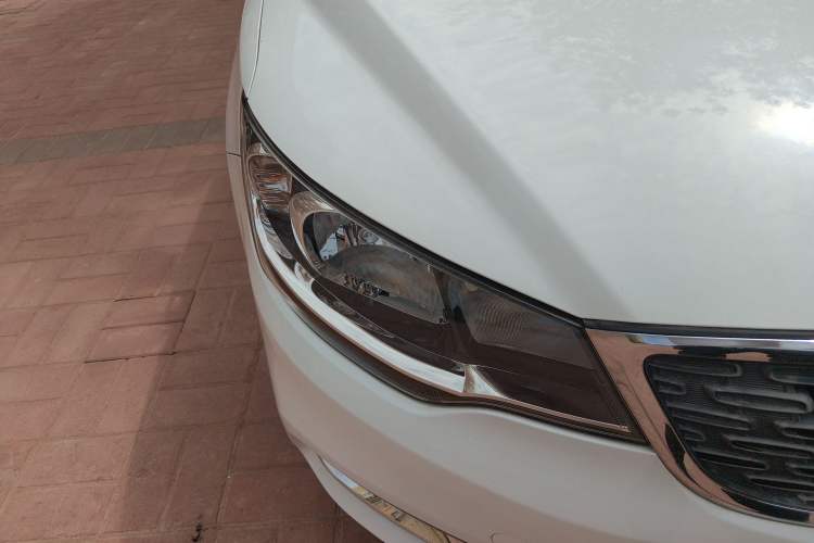 Used Kia Forte 2016 1.6L MT GL Right Front Headlight