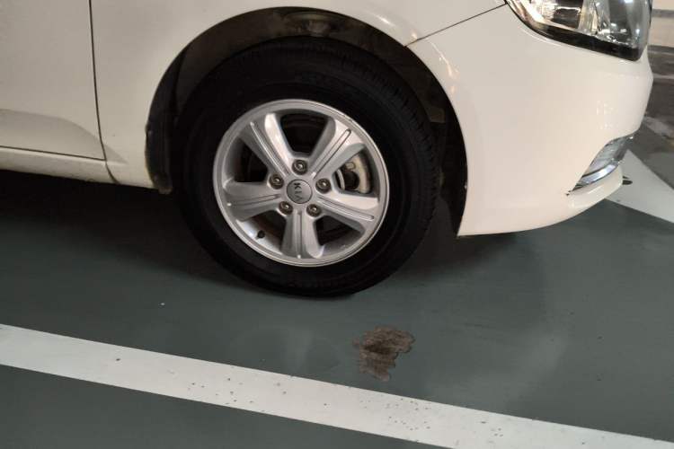 Used Kia Forte 2016 1.6L MT GL Right Front Wheel Hub