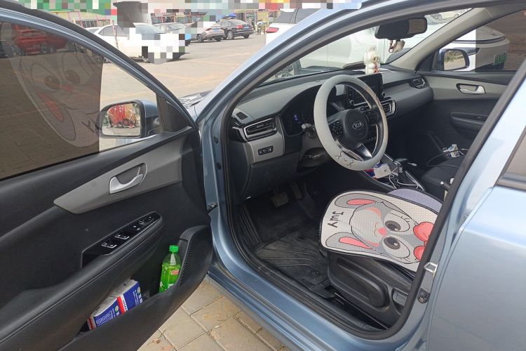 Used Kia Forte 2018 1.6L Automatic Value-Connect Edition with Intelligent Connectivity Driver Seat
