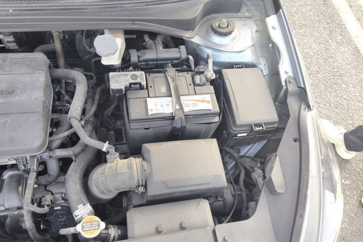 Used Kia Forte 2018 1.6L Automatic Value-Comfort Luxury Edition Engine Bay Left