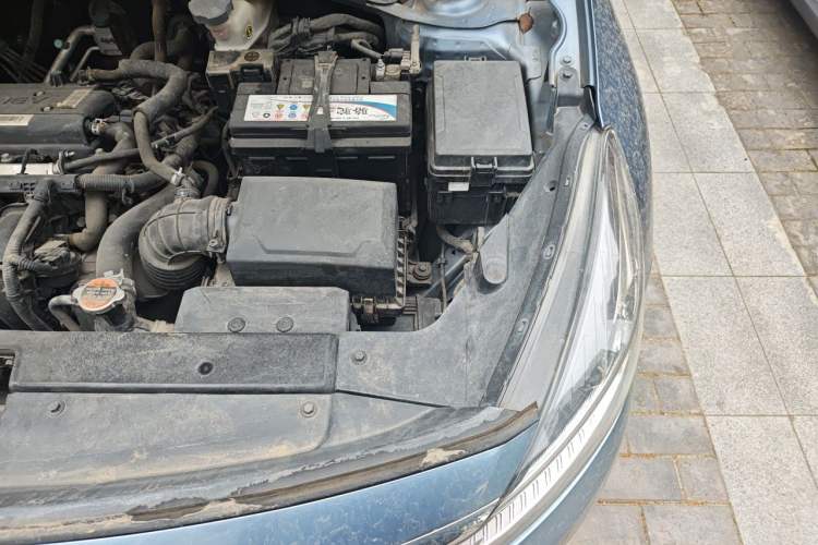 Used Kia Forte 2018 1.6L Manual Value Edition with Sunroof Engine Bay Left