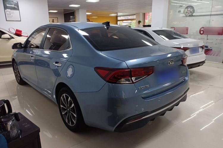 Used Kia Forte 2018 1.6L Automatic Value-Comfort Luxury Edition Exterior 5