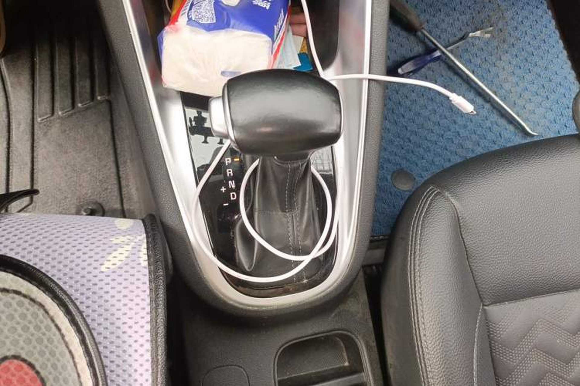 Used Kia Forte 2018 1.6L Automatic Value-Connect Edition with Intelligent Connectivity Gear Lever