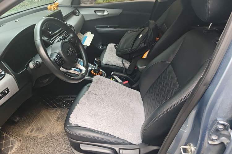 Used Kia Forte 2018 1.6L Manual Value Edition with Sunroof Left Front Seat