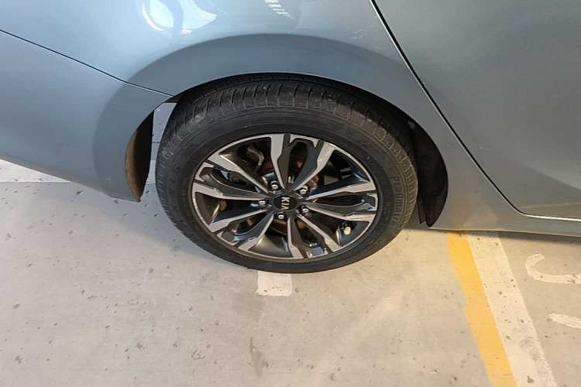 Used Kia Forte 2018 1.6L Automatic Value-Comfort Luxury Edition Right Rear Wheel Hub