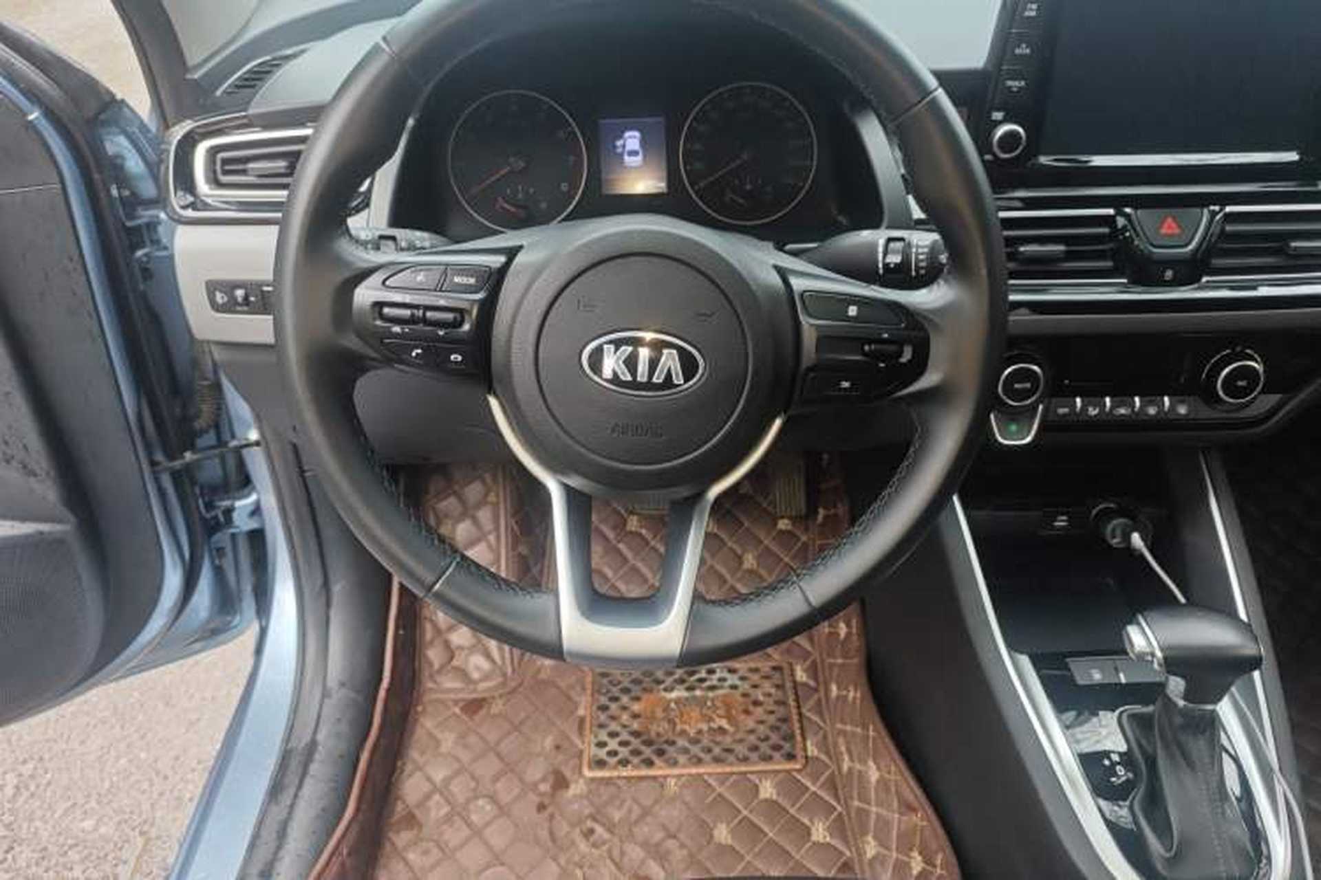 Used Kia Forte 2018 1.6L Automatic Value-Connect Edition with Intelligent Connectivity Steering Wheel
