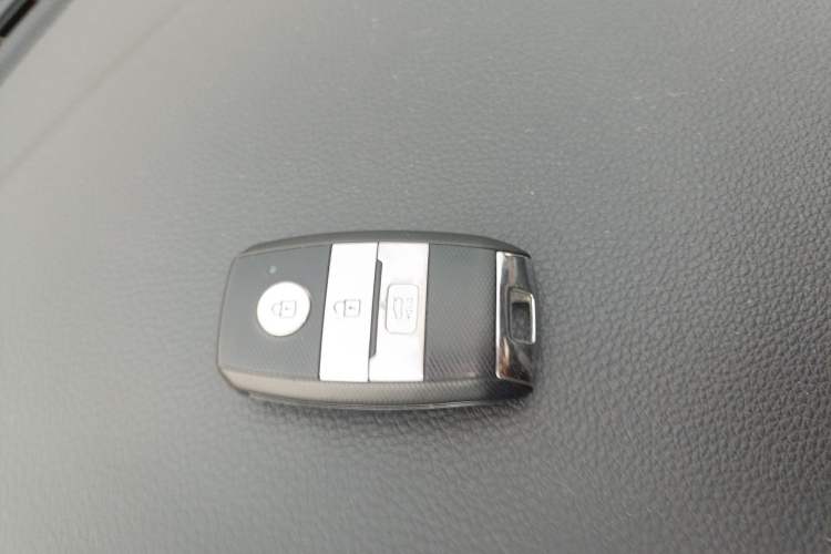 Used Kia Forte 2018 1.6L Automatic Value-Connect Edition with Intelligent Connectivity Vehicle Key