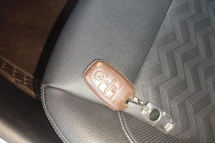 Used Kia Forte 2018 1.6L Automatic Value-Connect Edition with Intelligent Connectivity Vehicle Key
