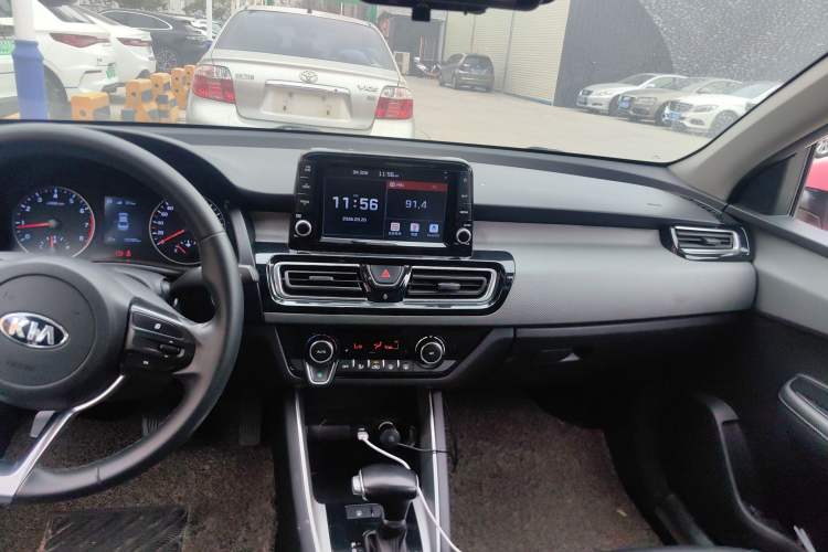 Used Kia Forte 2018 1.6L Automatic Value-Connect Edition with Intelligent Connectivity Audio And AC Panel