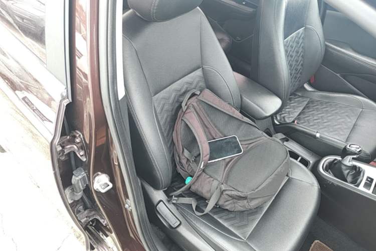 Used Kia Forte 2018 1.6L Manual Value Edition with Sunroof Right Front Seat