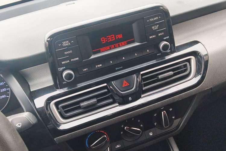 Used Kia Forte 2018 1.6L Automatic Value-Connect Edition with Intelligent Connectivity Audio And AC Panel