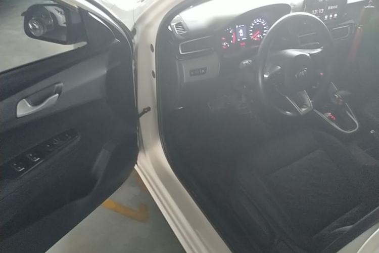 Used Kia Forte 2018 1.6L Automatic Value-Connect Edition with Intelligent Connectivity Driver Seat