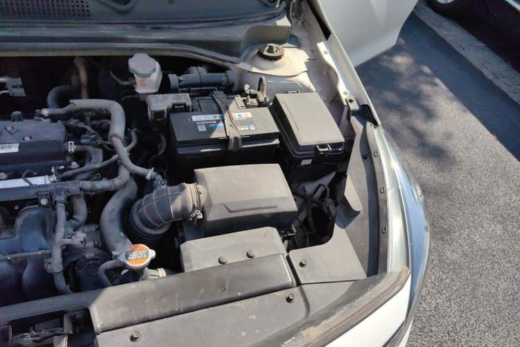 Used Kia Forte 2018 1.6L Automatic Value-Connect Edition with Intelligent Connectivity Engine Bay Left