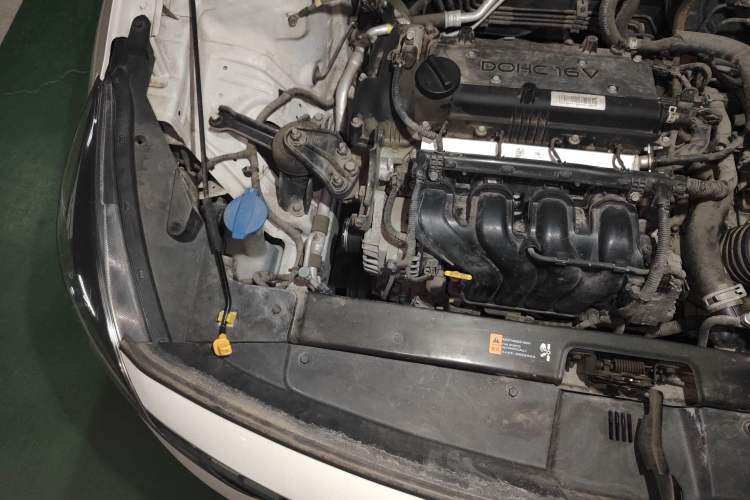 Used Kia Forte 2018 1.6L Automatic Value-Connect Edition with Intelligent Connectivity Engine Bay Right