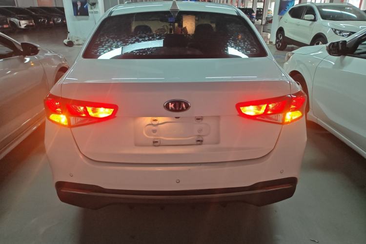 Used Kia Forte 2018 1.6L Automatic Value-Connect Edition with Intelligent Connectivity Exterior 4