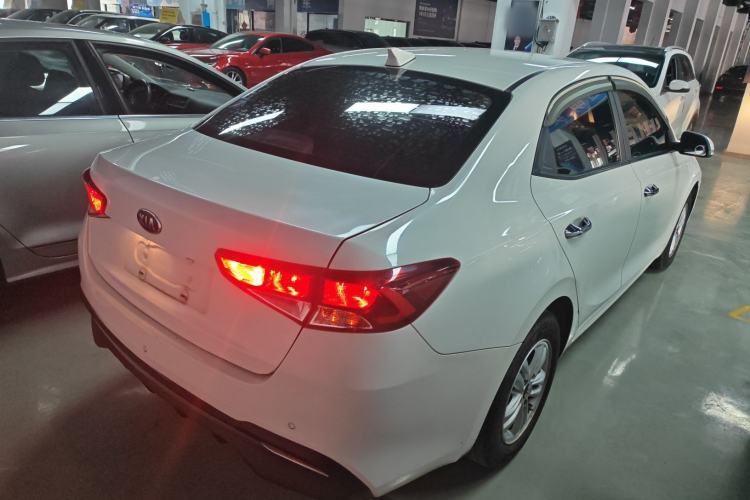Used Kia Forte 2018 1.6L Automatic Value-Connect Edition with Intelligent Connectivity Exterior 5