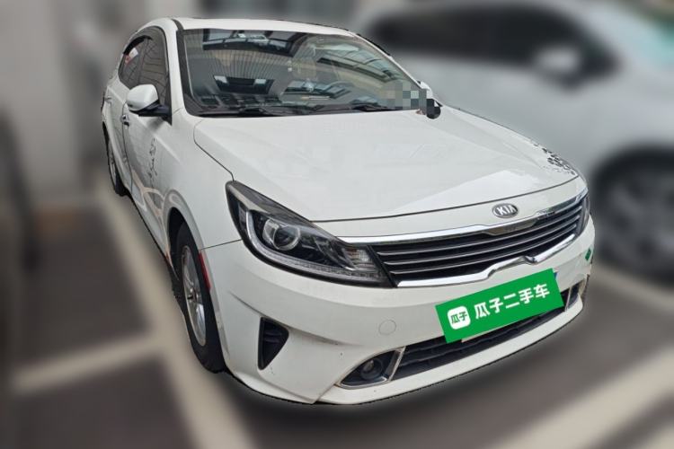 Used Kia Forte 2018 1.6L Manual Value Edition with Sunroof Front Right 45 Deg