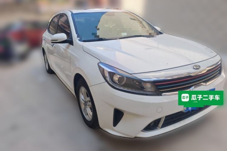 Used Kia Forte 2018 1.6L Manual Value Edition with Sunroof Front Right 45 Deg