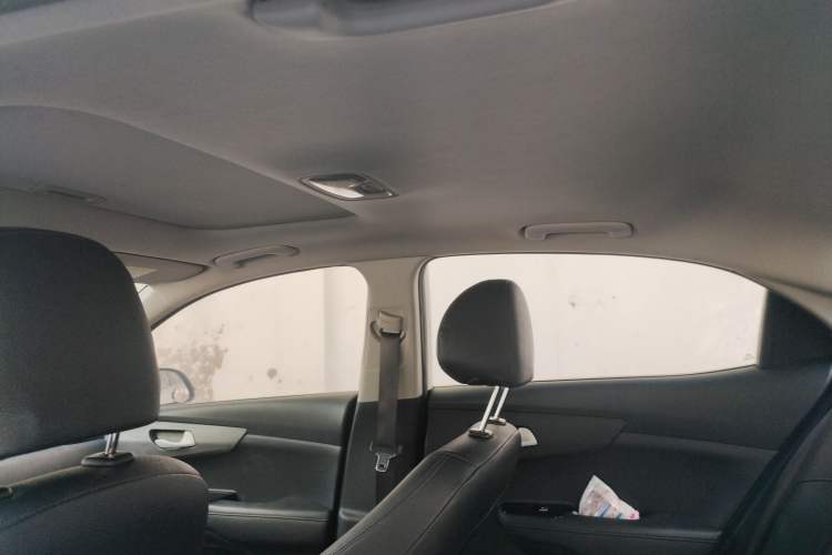 Used Kia Forte 2018 1.6L Automatic Value-Comfort Luxury Edition Headliner