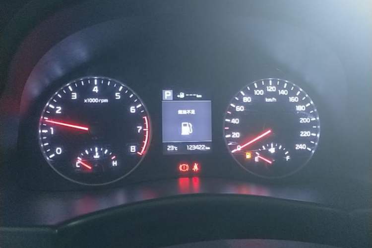 Used Kia Forte 2018 1.6L Automatic Value-Connect Edition with Intelligent Connectivity Instrument Cluster