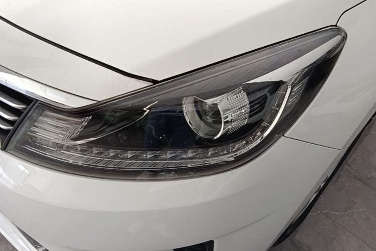 Used Kia Forte 2018 1.6L Manual Value Edition with Sunroof Left Front Headlight