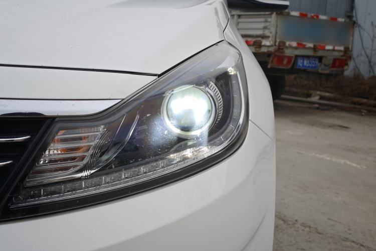Used Kia Forte 2018 1.6L Automatic Value-Connect Edition with Intelligent Connectivity Left Front Headlight
